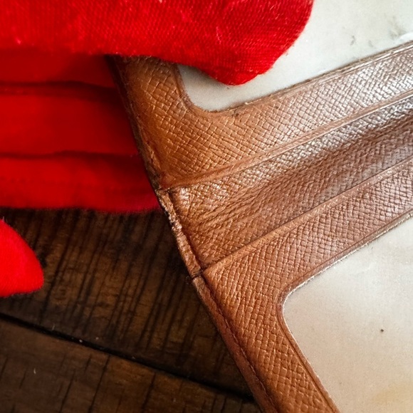 - Louis Vuitton Monogram Vertical Pass Card Case - Picture 6 of 16